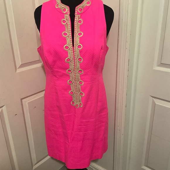 Lilly Pulitzer Dresses & Skirts - Lilly Pulitzer Alexa Pink Dress with Gold Accents